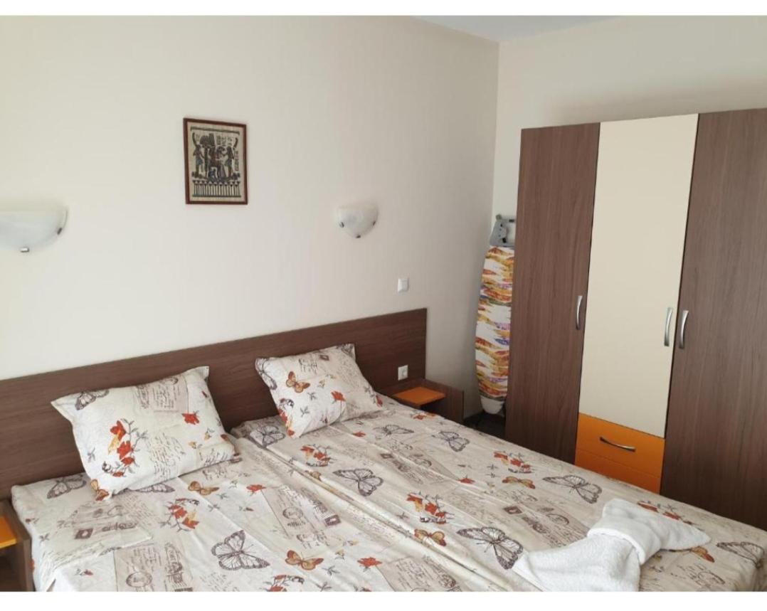Апартаменти Кастро/Castro Apartments تساريفو المظهر الخارجي الصورة