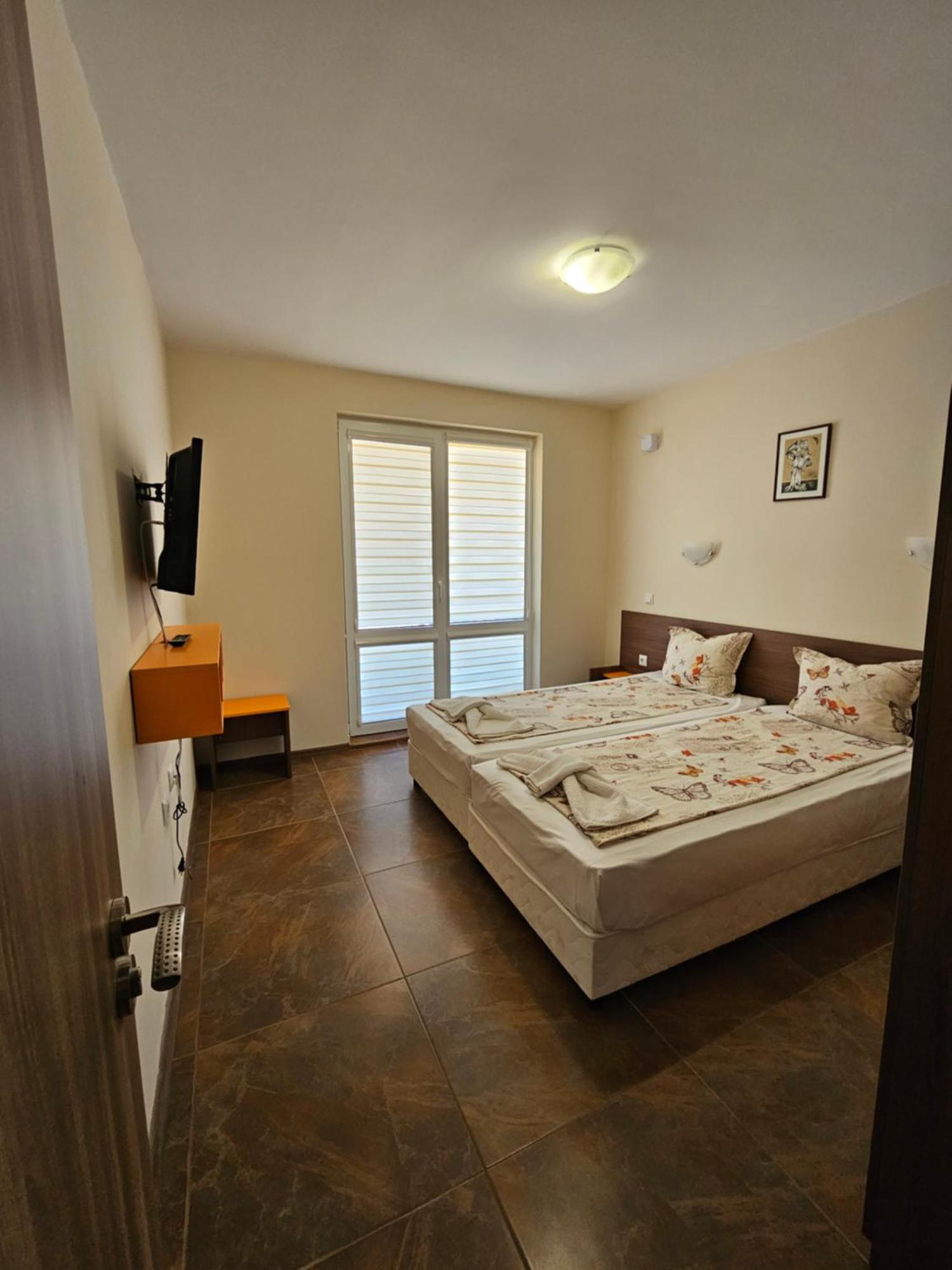 Апартаменти Кастро/Castro Apartments تساريفو المظهر الخارجي الصورة