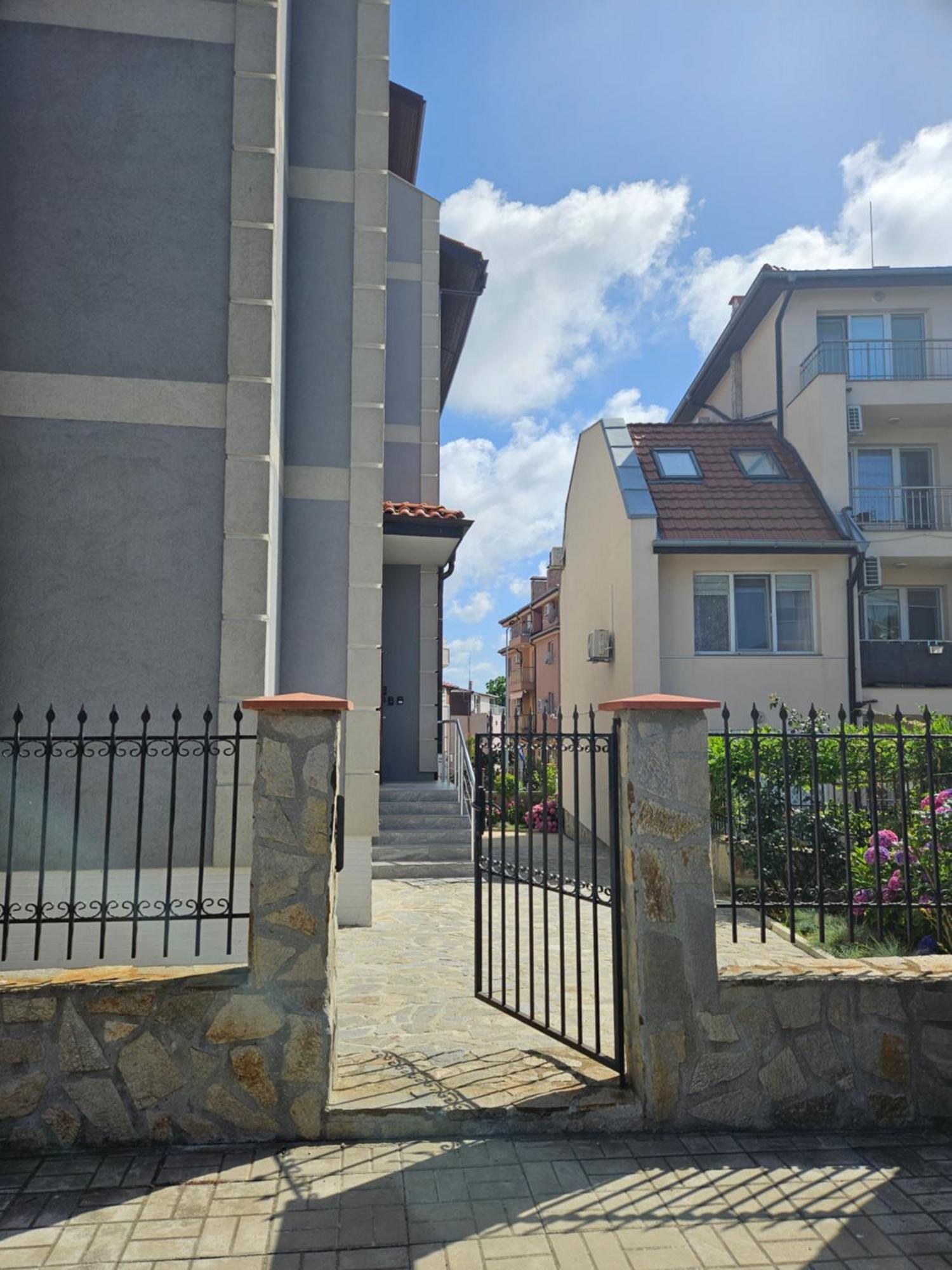Апартаменти Кастро/Castro Apartments تساريفو المظهر الخارجي الصورة